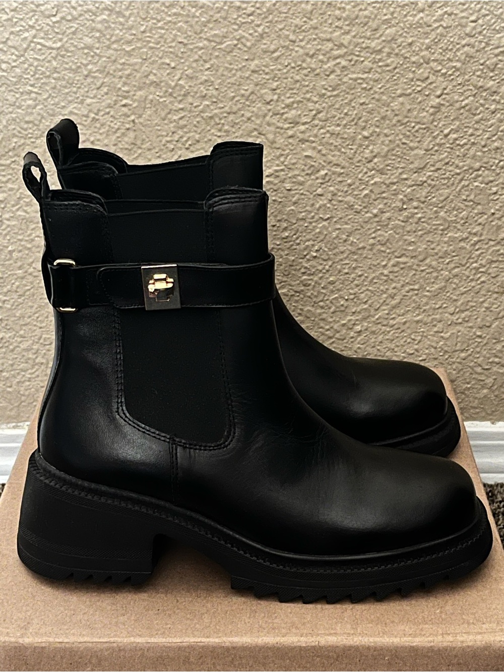 Steve Madden Gate Boots Black Color Leather Women’s Size 10M